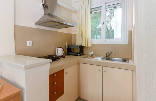 Spartia Casa | Casa de vacaciones "Zoumpouli 3" con vistas al mar, jardín y Wi-Fi