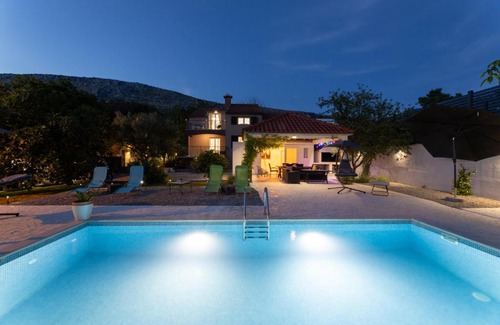 Srinjine Casa | Holiday Home Zrincy
