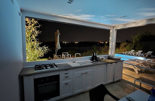 Balotesti Casa | Holiday house 5-10 min to Therme Bucharest and Airport