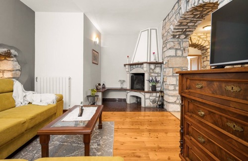 Boljevici Casa | Holiday house Bruna - rustic stone house : - Krsan, Istria, Croatia