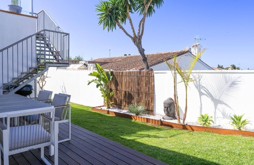 Urbanizacion Costabella Casa | Holiday house Elveria for 1 - 6 persons with 3 bedrooms - Holiday home