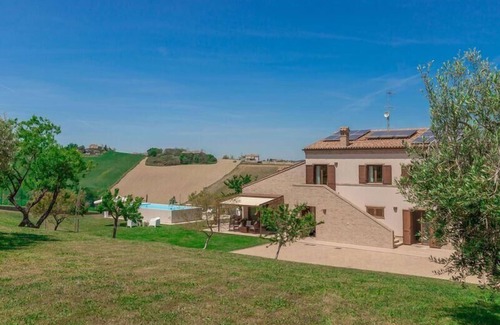Fermo Casa | Holiday house Fermo for 1 - 14 persons with 4 bedrooms - Holiday home