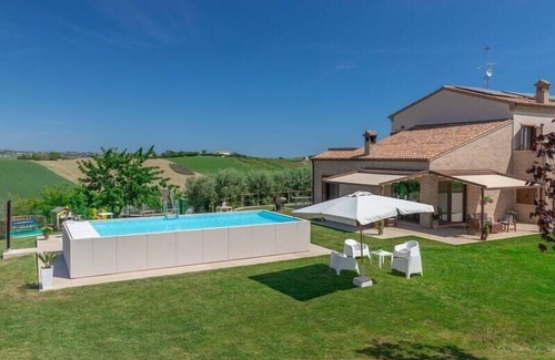 Fermo Casa | Holiday house Fermo for 1 - 14 persons with 4 bedrooms - Holiday home