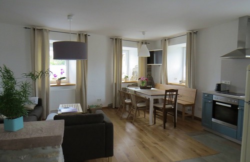 Budesheim Casa | Casa de vacaciones con capacidad para 7 personas, aprox.100 m², zona tranquila, terraza, WiFi