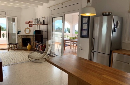 El Mas Fumats Casa | Casa en una zona tranquila única - vista al mar - piscina privada - internet