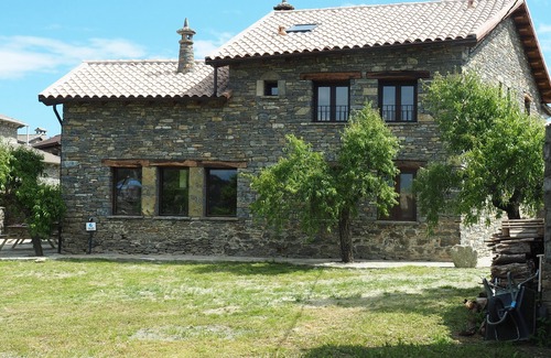 Ainsa-Sobrarbe Casa | Casa de vacaciones en el campo, espaciosa y con todas las comodidades en SIERRA DE GUARA.