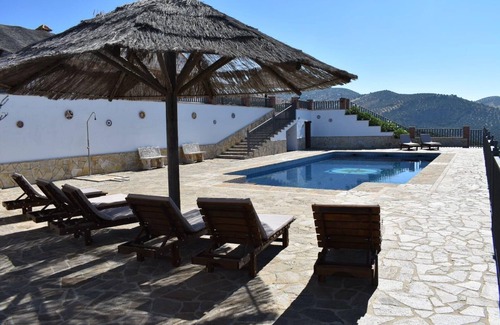 Iznajar Casa | Holiday house Iznajar for 2 - 8 persons with 4 bedrooms - Row house