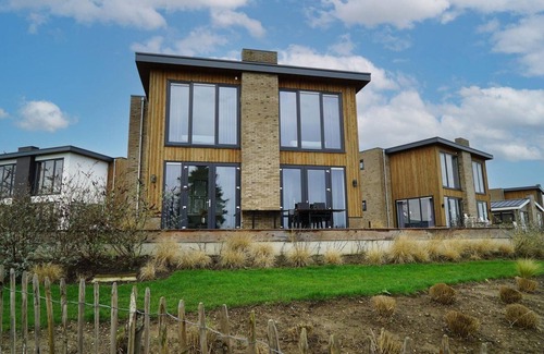 Kerkdriel Casa | Holiday house Kerkdriel for 1 - 10 persons with 5 bedrooms - Holiday home