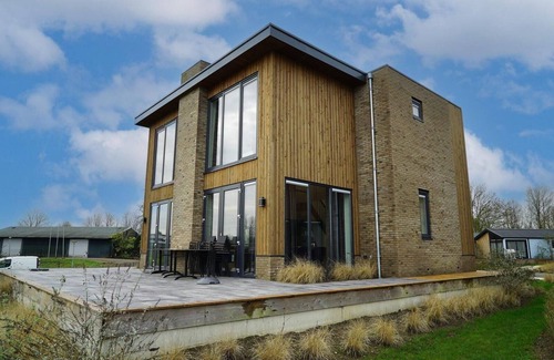Kerkdriel Casa | Holiday house Kerkdriel for 1 - 10 persons with 5 bedrooms - Holiday home