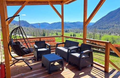 Kambresko Casa | Holiday HOUSE NEAR THE SOČA RIVER