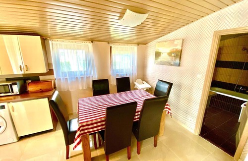 Siofok Aranypart Casa | Casa de vacaciones Siófok para 1 - 10 personas con 3 dormitorios - Casa de vacaciones