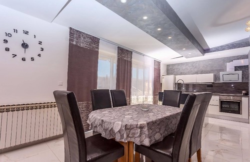 Srinjine Otro | Casa de vacaciones Srinjine para 1 - 8 personas con 4 dormitorios - Casa rural