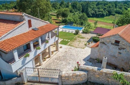 Kringa Casa | Casa de vacaciones Tinjan para 1 - 8 personas con 3 dormitorios - Casa pareada