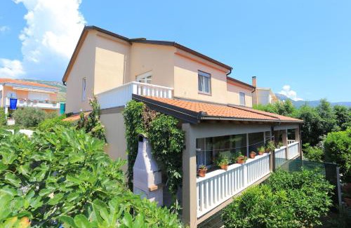Rudine Casa | Holiday house with a parking space Kastel Stafilic, Kastela - 21506