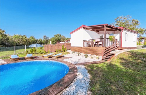 Tinjan Casa | Holiday house with private pool No.5 in holiday park Jelovci