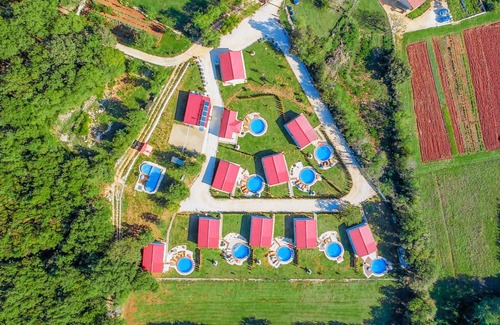 Tinjan Casa | Holiday house with private pool No.5 in holiday park Jelovci