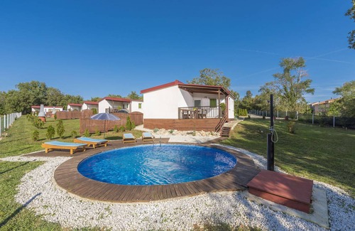 Tinjan Casa | Holiday house with private pool No.5 in holiday park Jelovci
