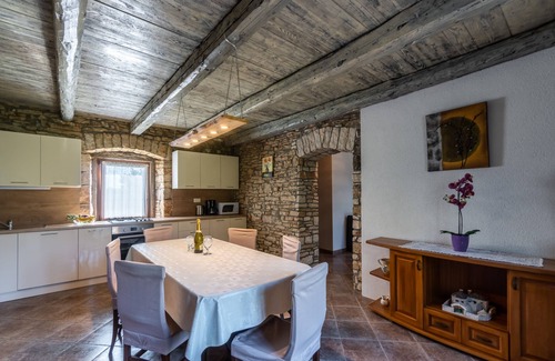 Bicici Casa | Casa de vacaciones con piscina privada en el pueblo Bulići