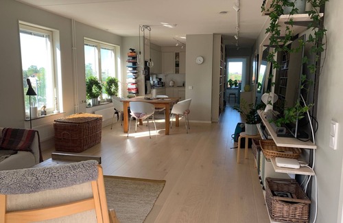 Appelviken Apartamento | HOLIDAY-WE IN STHLM CLOSE TO BEAUTIFUL NATURE AND LAKE 10 MIN RIDE FROM CENTRE
