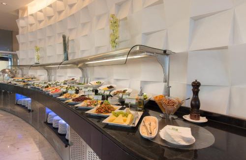 Abu Dhabi Hotel | Holiday Inn Abu Dhabi by IHG