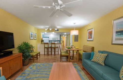 Port Canaveral Condominio | Villa de dos dormitorios en el Holiday Inn Cape Canaveral Beach Resort. Más de 500 comentarios!
