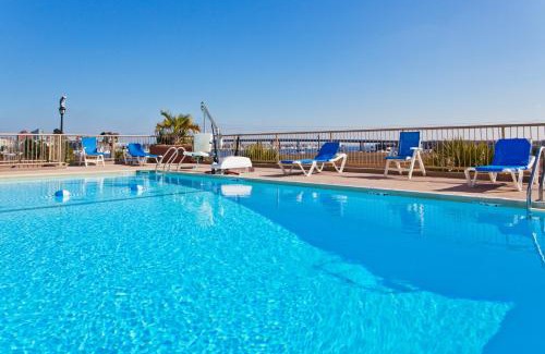 Charleston Hotel | Holiday Inn Charleston-Riverview by IHG