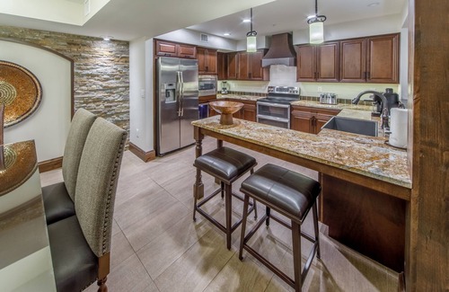North Scottsdale Hotel | Holiday Inn Club Vacations Scottsdale Resort by IHG
