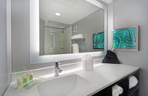 Downtown Memphis Hotel | Holiday Inn Downtown Memphis by IHG