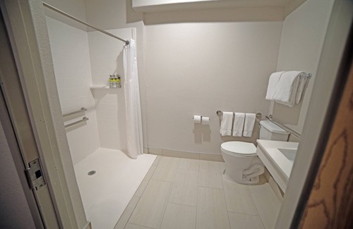South Padre Island Hotel | Holiday Inn Express Hotel & Suites South Padre Island by IHG