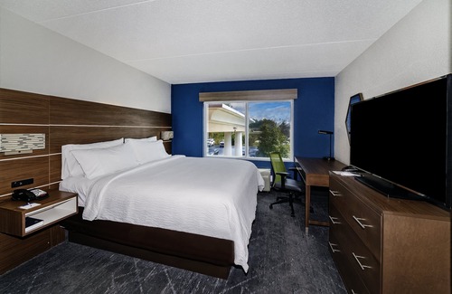 Walterboro Hotel | Holiday Inn Exp Walterboro by IHG
