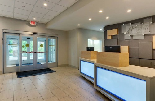 Saugerties Hotel | Holiday Inn Express & Suites Saugerties - Hudson Valley, an IHG Hotel