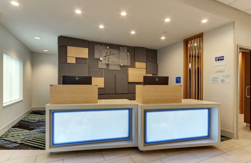 Saugerties Hotel | Holiday Inn Express & Suites Saugerties - Hudson Valley, an IHG Hotel