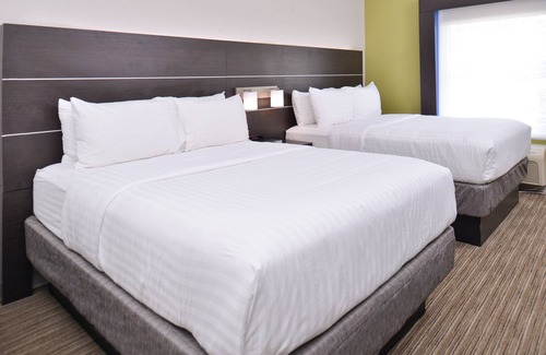 Corpus Christi Hotel | Holiday Inn Express & Suites Corpus Christi - N Padre Island by IHG