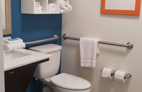 Saint Simons Island Hotel | Holiday Inn Express Saint Simons Island by IHG