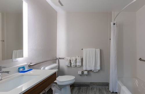 Alpharetta Hotel | Holiday Inn Express Alpharetta - Roswell by IHG