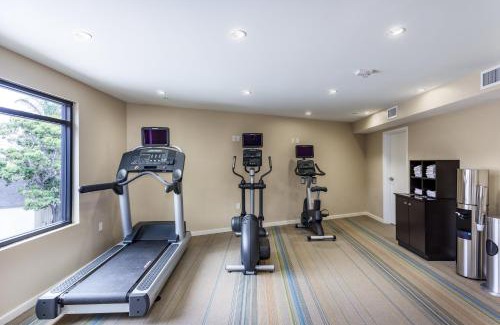 Beach Barber Tract Complejo | Holiday Inn Express and Suites La Jolla - Windansea Beach, and IHG Hotel