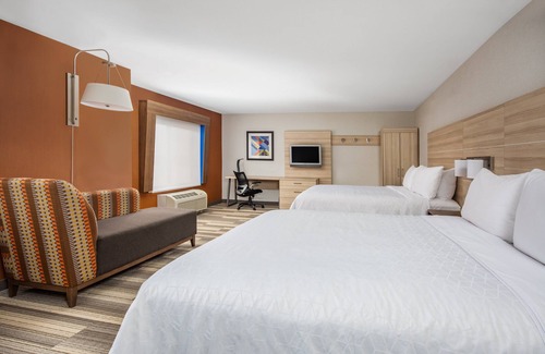 Ontario Hotel | Holiday Inn Express and Suites Ontario Airport by IHG