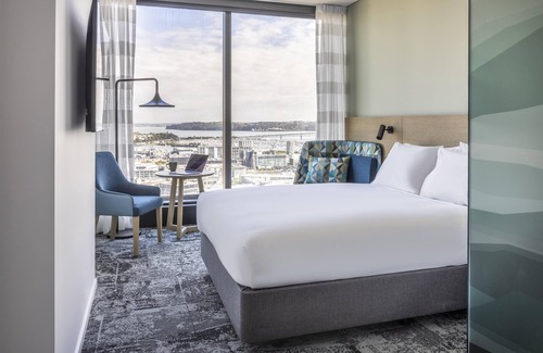Auckland Central Business District Hotel | Holiday Inn Express Auckland City Centre by IHG