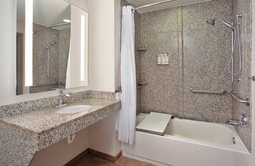 Augusta Hotel | Holiday Inn Express Augusta North by IHG