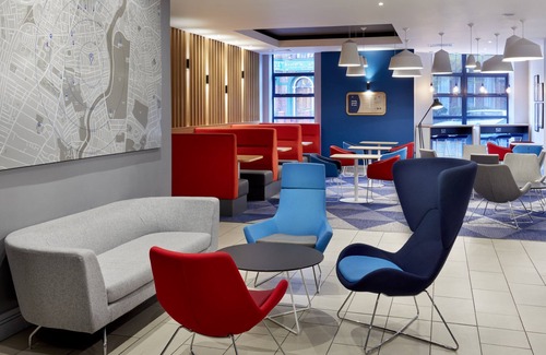 Belfast City Centre Hotel | Holiday Inn Express Belfast City by IHG