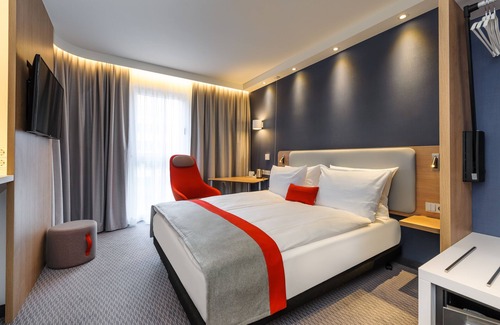 Mitte Hotel | Holiday Inn Express Berlin - Alexanderplatz by IHG