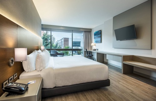 Chico Norte Hotel | Holiday Inn Express Bogotá - Parque La 93 by IHG