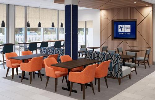 Columbus Hotel | Holiday Inn Express Columbus - Fort Benning Area By IHG