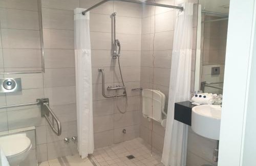Umhlanga Ridge Hotel | Holiday Inn Express Durban - Umhlanga by IHG