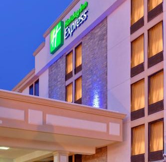 Flint Hotel | Holiday Inn Express Flint-Campus Area by IHG