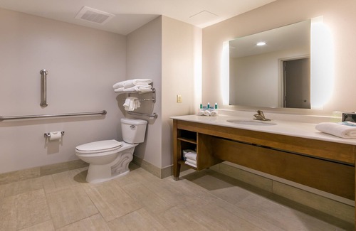 Gatlinburg Hotel | Holiday Inn Express Gatlinburg Downtown by IHG