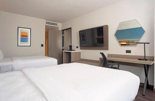 Zona Expo Hotel | Holiday Inn Express Guadalajara Expo by IHG