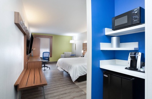 Morehead City Hotel | Holiday Inn Express Hotel & Suites Morehead Cty by IHG