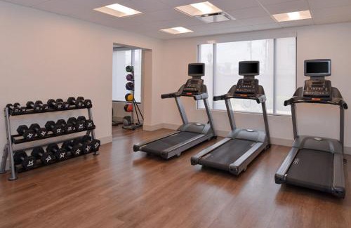 Downtown Indianapolis Hotel | Holiday Inn Express Hotel & Suites Indianapolis Dtn-Conv Ctr by IHG