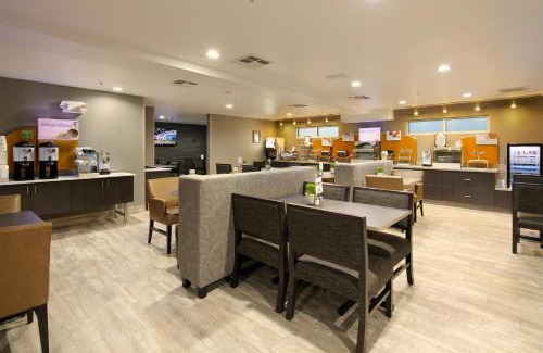 Paso Robles Hotel | Holiday Inn Express Hotel & Suites - Paso Robles by IHG